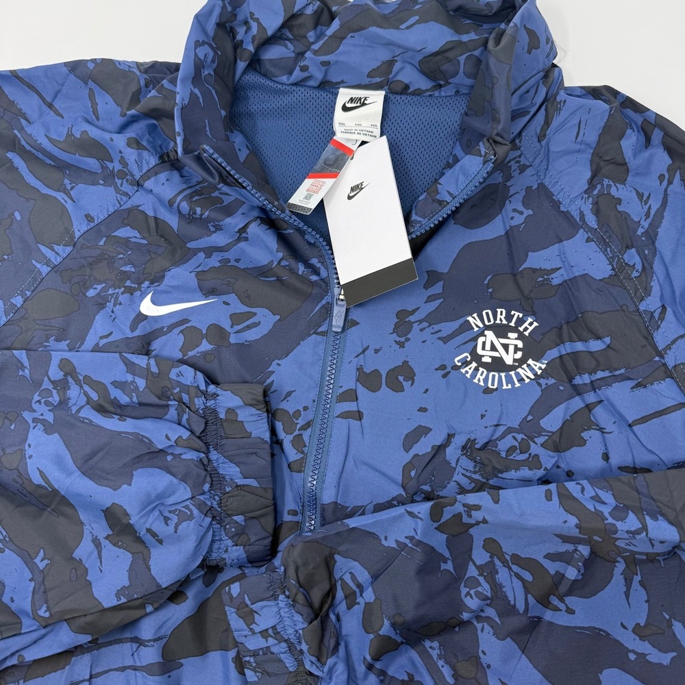 Nike North Carolina Tar Heels Camo Windbreaker Mens XXL 1/4 Zip FN7904-461 NEW